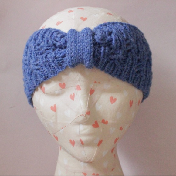 Handmade Women’s Blue Lace Knit Headband and Scrunchie Set - Picture 4 of 7
